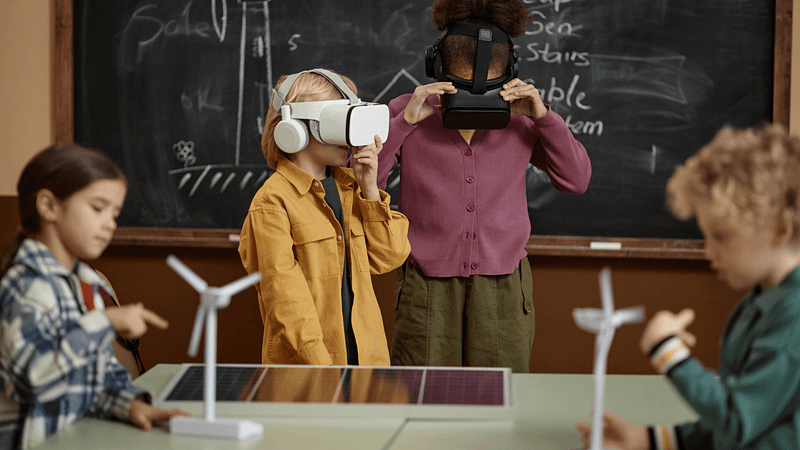 edukacja vr, dzieci w klasie